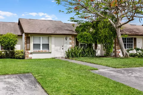 105 Doe Trl #105, Jupiter, FL 33458