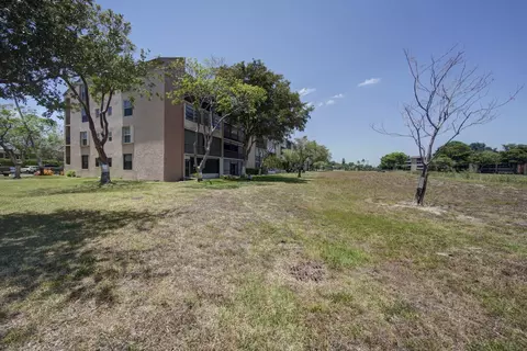 370 NW 76th Ave #202, Margate, FL 33063 photo 31