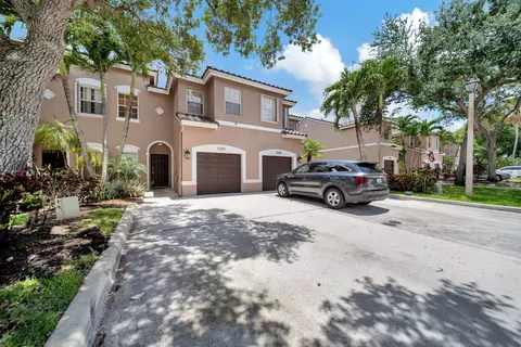13204 NW 7th Pl, Plantation, FL 33325