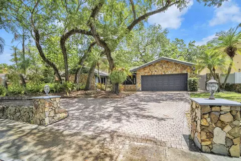 3260 N 37th St, Hollywood, FL 33021