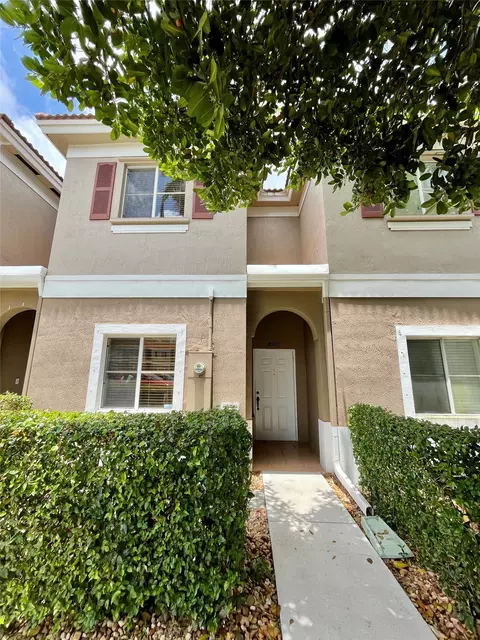 4510 Woodland Cir, Tamarac, FL 33319