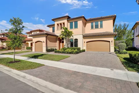 9225 W Parkland Bay Trl, Parkland, FL 33076