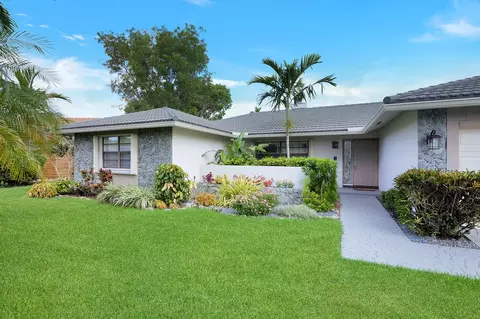 1031 NW 97th Ave, Plantation, FL 33322