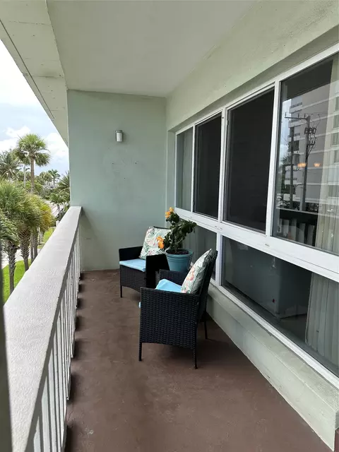 2020 Terra Mar Dr #305, Pompano Beach, FL 33062