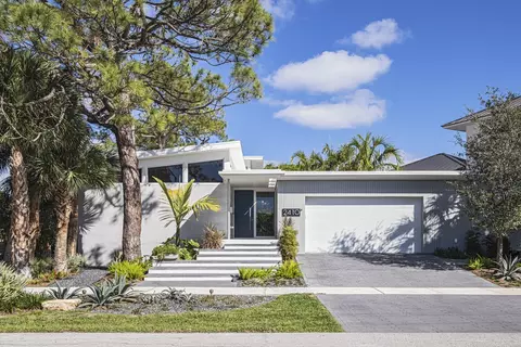 2410 NE 16th Ave, Wilton Manors, FL 33305