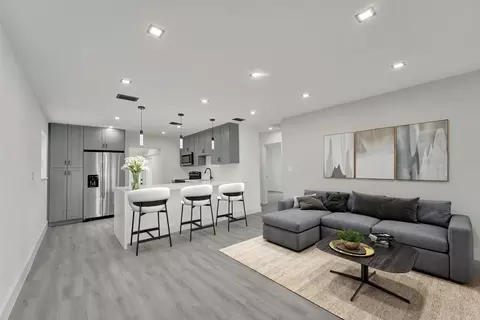 700 NW 3rd Ct, Hallandale Beach, FL 33009