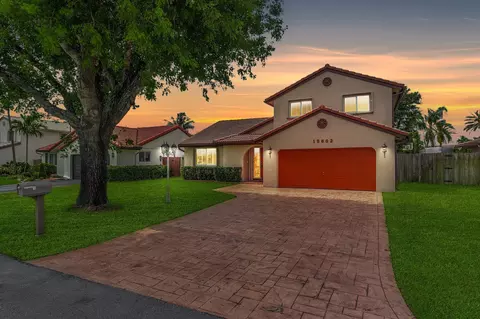 15602 Ravenswicke Mnr, Davie, FL 33331
