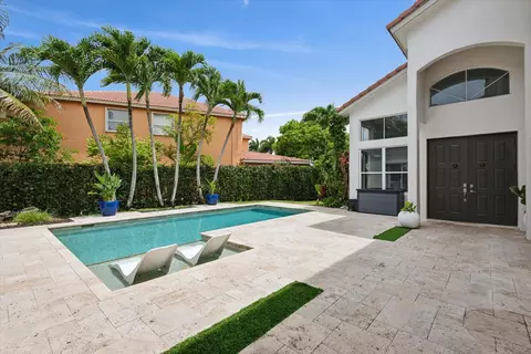 2353 SW 130th Ter, Miramar, FL 33027