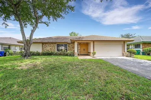 1722 NW 112th Ter, Coral Springs, FL 33071