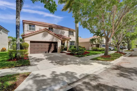 760 Nandina Dr, Weston, FL 33327