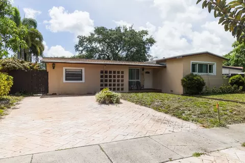 948 SW 49th Ter, Plantation, FL 33317