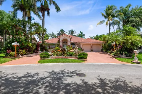 4805 NW 104th Ter, Coral Springs, FL 33076