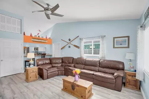 6 Snapper Ave, Key Largo, FL 33037 photo 2