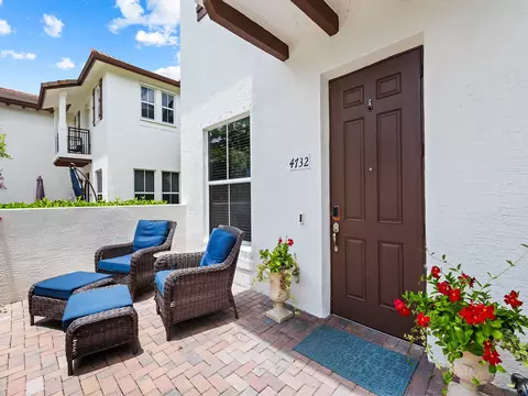 4732 Sierra Ln, Coconut Creek, FL 33073