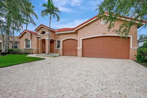 697 SW 159th Way, Pembroke Pines, FL 33027