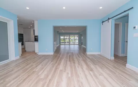258 SE 3rd Ter, Pompano Beach, FL 33060 photo 2