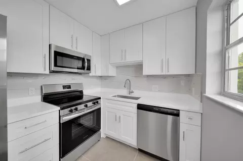 100 Northampton E #100, West Palm Beach, FL 33417