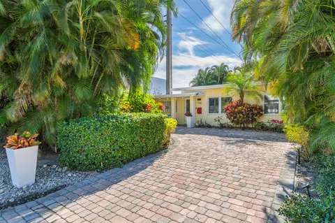 1128 NE 16th St, Fort Lauderdale, FL 33304