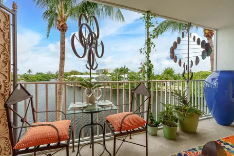 801 NE 18th Ct #302, Fort Lauderdale, FL 33305
