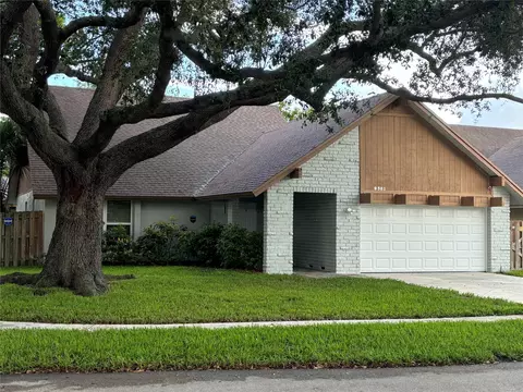 9381 NW 35th Pl, Sunrise, FL 33351