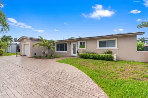 1621 NW 115th Ave, Pembroke Pines, FL 33026