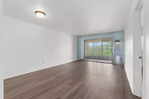 5830 NW 64th Ave #306, Tamarac, FL 33319