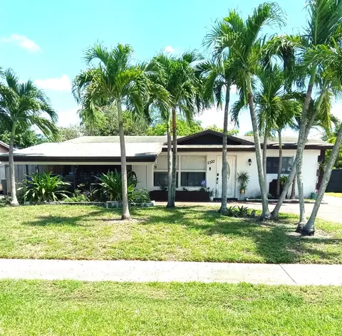 2320 NW 10th Ct, Pompano Beach, FL 33069