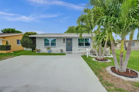 5721 NW 74th Ave, Tamarac, FL 33321