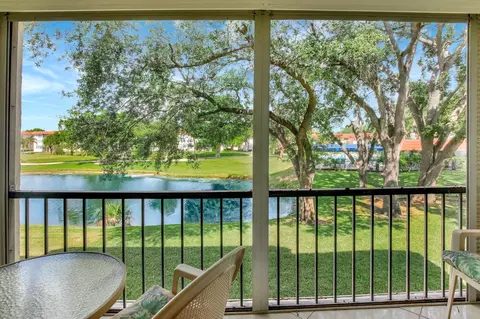 8930 S Hollybrook Blvd #201, Pembroke Pines, FL 33025