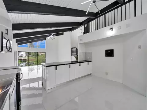641 Mockingbird Ln, Plantation, FL 33324