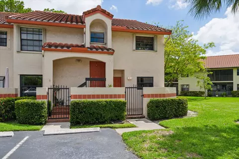 911 Congressional Way #911, Deerfield Beach, FL 33442