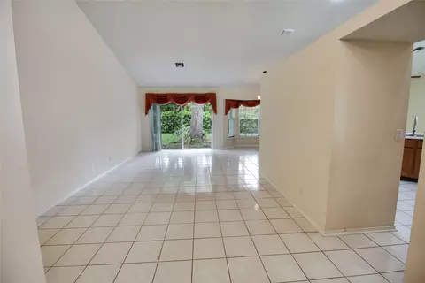 3572 Sanctuary Dr, Coral Springs, FL 33065 photo 17