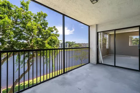 2215 Cypress Island Dr #308, Pompano Beach, FL 33069