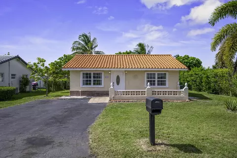 9703 NW 70th Ct, Tamarac, FL 33321