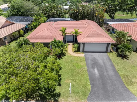 1138 NW 83rd Ave, Coral Springs, FL 33071