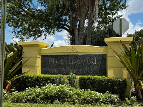 2566 N Nob Hill Rd #2566, Sunrise, FL 33322