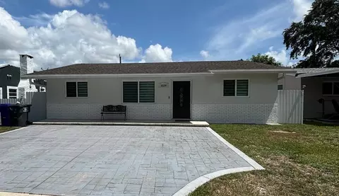 6129 Mayo St, Hollywood, FL 33023
