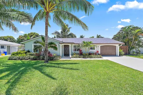 10 Pineview Rd, Jupiter, FL 33469