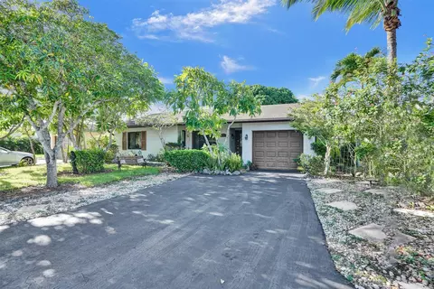 9761 NW 24th St, Coral Springs, FL 33065