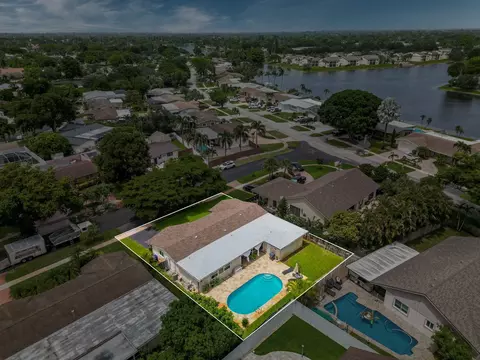 11410 NW 15th St, Pembroke Pines, FL 33026