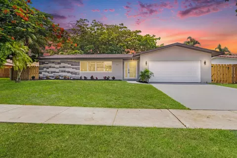 791 W Plantation Cir, Plantation, FL 33324