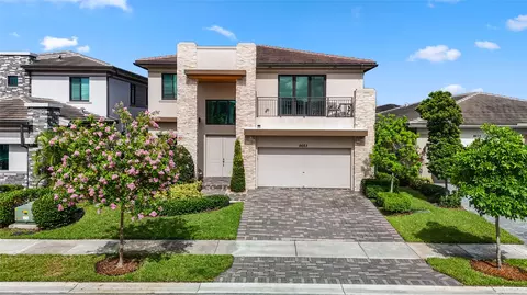 8663 Pacifica Ln, Parkland, FL 33076