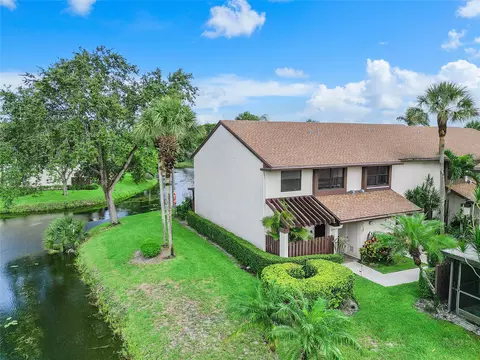 4377 Carambola Cir N, Coconut Creek, FL 33066