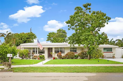 5221 NE 16th Ave, Pompano Beach, FL 33064