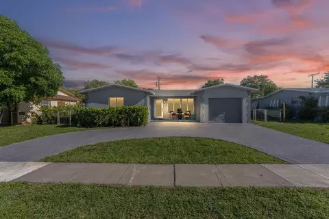 4770 NW 20th St, Lauderhill, FL 33313