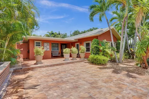 415 Avenida Hermosa, West Palm Beach, FL 33405
