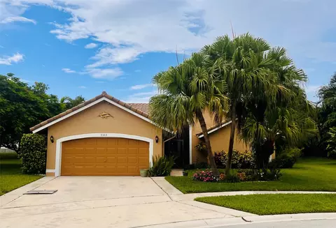5363 Helene Cir, Boynton Beach, FL 33472