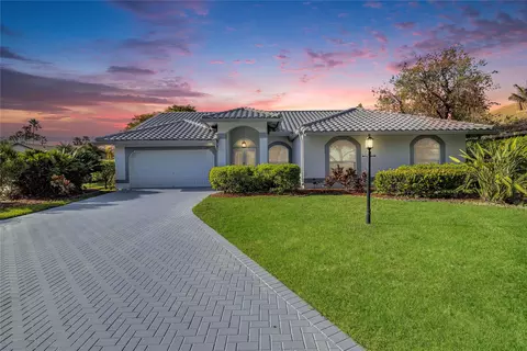 10602 NW 49th Pl, Coral Springs, FL 33076