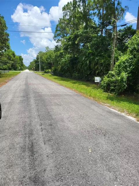 16534 68th St, Loxahatchee, FL 33470