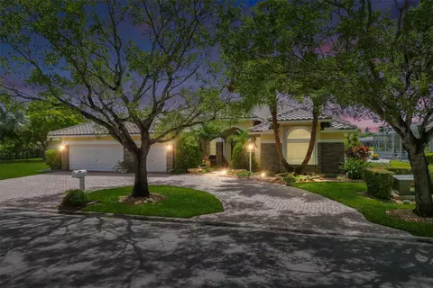 4535 NW 85th Ave, Coral Springs, FL 33065